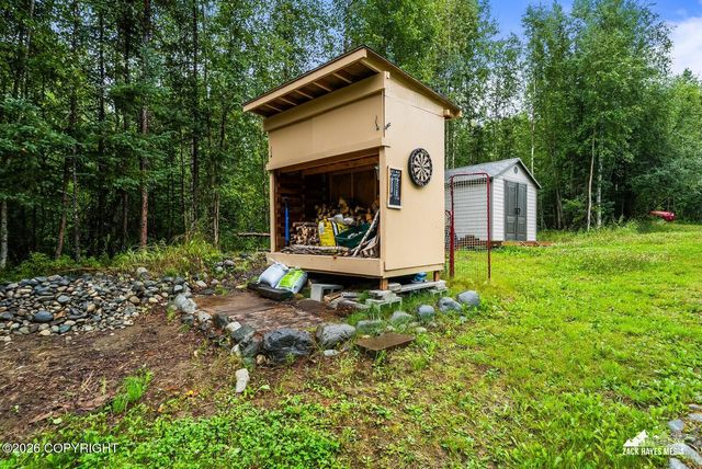 6951 W Captain Hook Drive, Wasilla, AK 99623