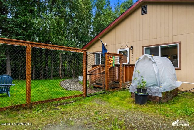6951 W Captain Hook Drive, Wasilla, AK 99623