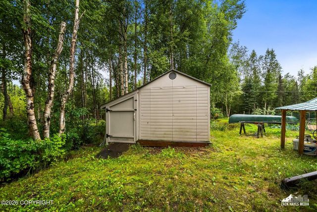 6951 W Captain Hook Drive, Wasilla, AK 99623