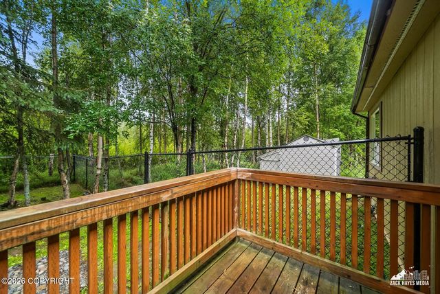 6951 W Captain Hook Drive, Wasilla, AK 99623