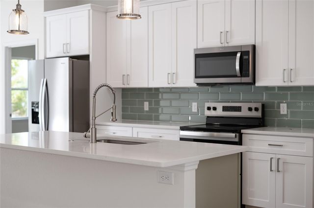 144 11TH AVENUE, Osteen, FL 32764