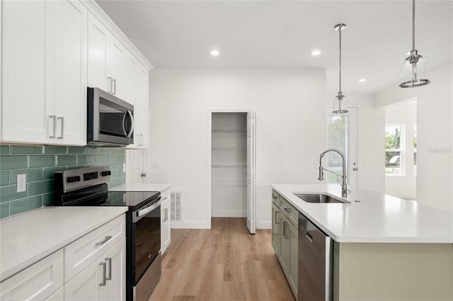 144 11TH AVENUE, Osteen, FL 32764