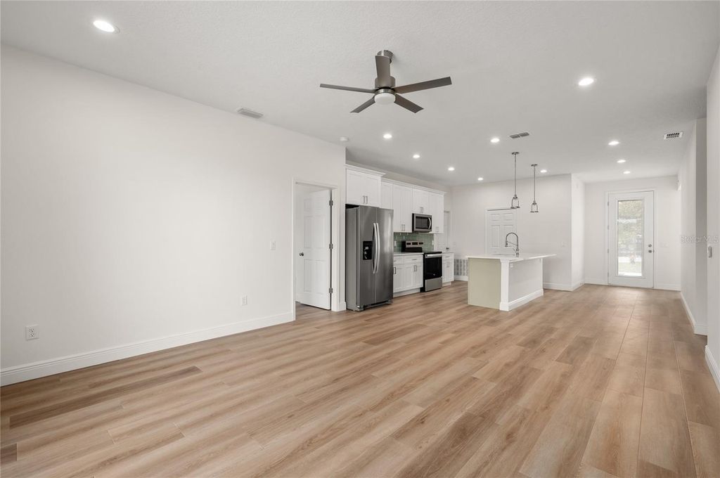 Image 16 of property listing at 144 11TH AVENUE, Osteen, FL 32764