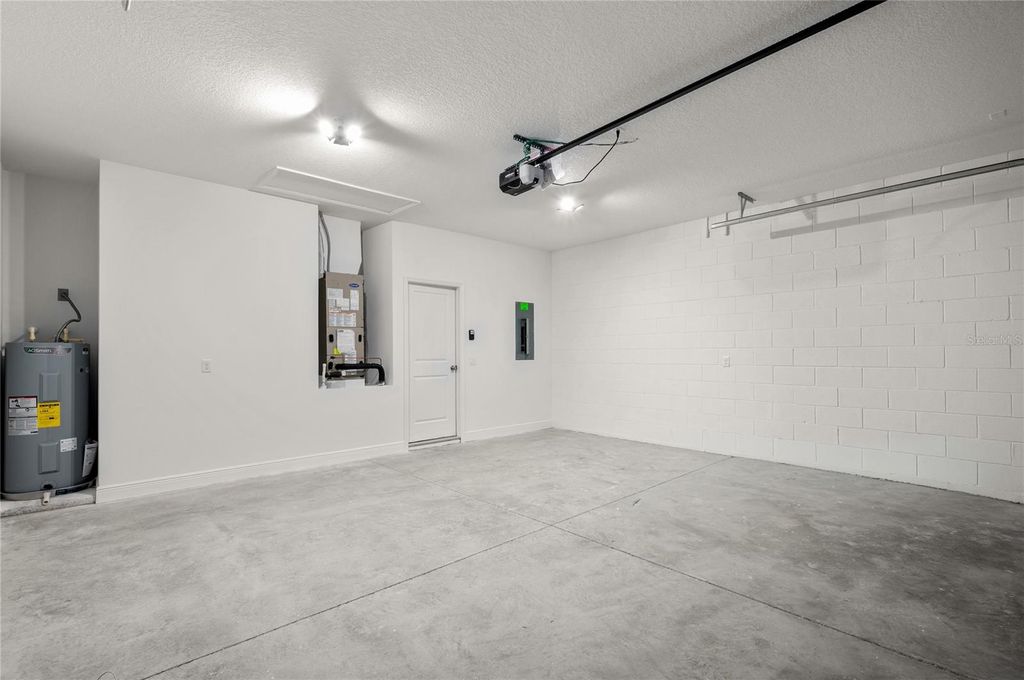 Image 38 of property listing at 144 11TH AVENUE, Osteen, FL 32764