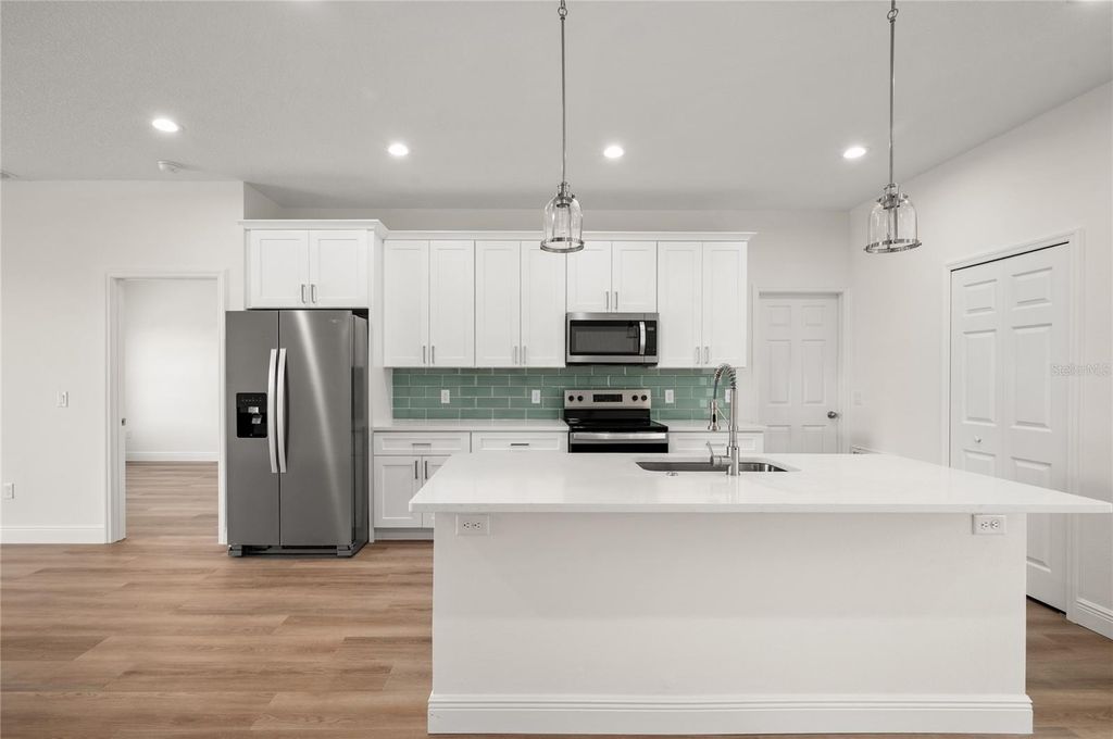 Image 5 of property listing at 144 11TH AVENUE, Osteen, FL 32764