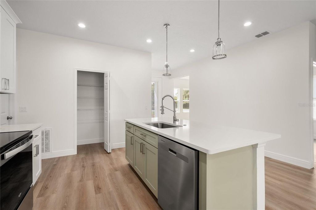 Image 10 of property listing at 144 11TH AVENUE, Osteen, FL 32764