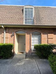 1220 Shadowdale Drive 12, Houston, TX 77043