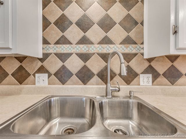 1568 E 60th Street, Tulsa, OK 74105