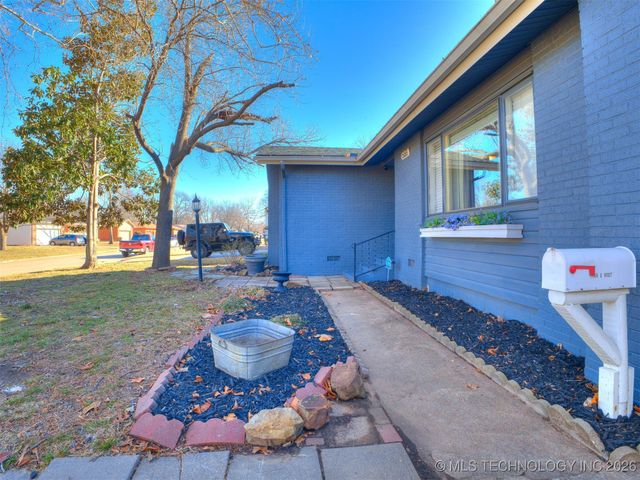 1568 E 60th Street, Tulsa, OK 74105