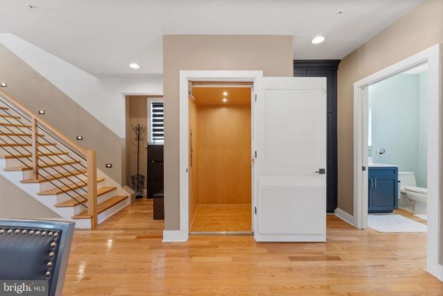 7029 GARRETT RD, Rockville, MD 20855
