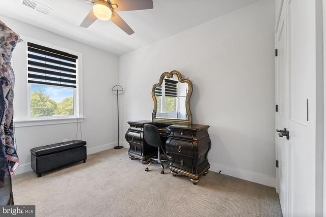 7029 GARRETT RD, Rockville, MD 20855