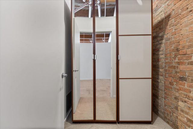 1040 W Adams Street 110, Chicago, IL 60607