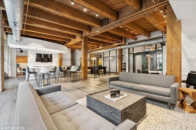 1040 W Adams Street 110, Chicago, IL 60607