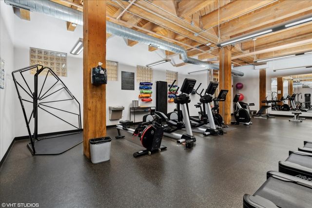 1040 W Adams Street 110, Chicago, IL 60607