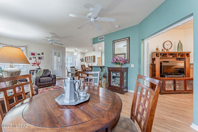 524 W Aspenwood Street, Green Valley, AZ 85614