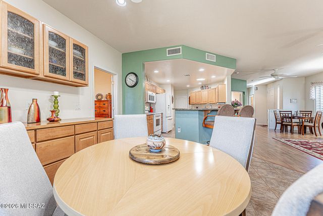 524 W Aspenwood Street, Green Valley, AZ 85614