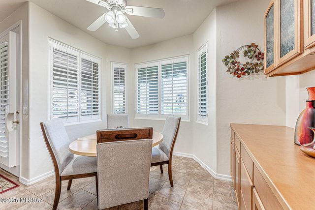 524 W Aspenwood Street, Green Valley, AZ 85614