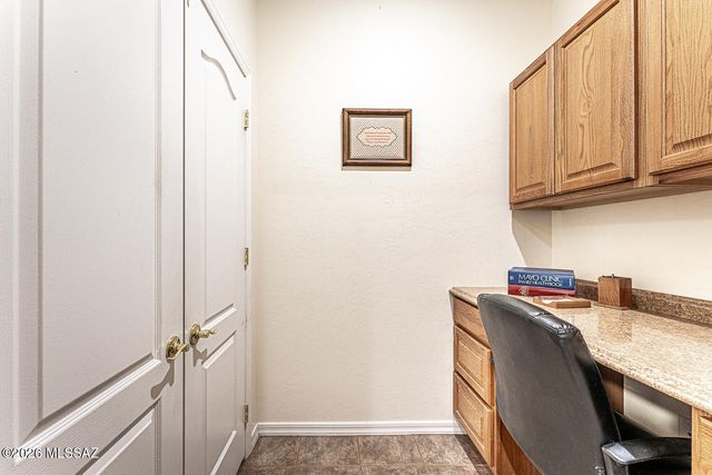 524 W Aspenwood Street, Green Valley, AZ 85614