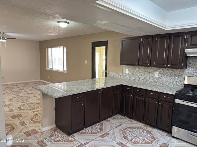 3501 RED SAILS Drive, El Paso, TX 79936