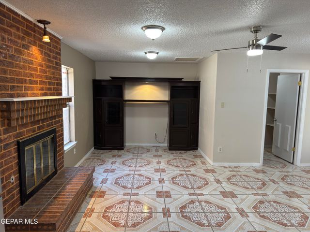 3501 RED SAILS Drive, El Paso, TX 79936