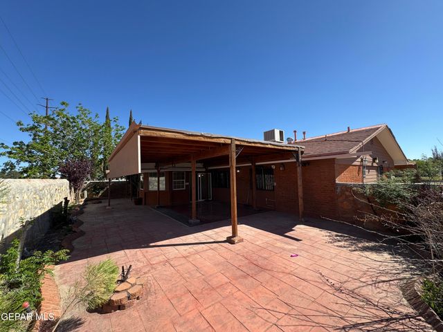 3501 RED SAILS Drive, El Paso, TX 79936