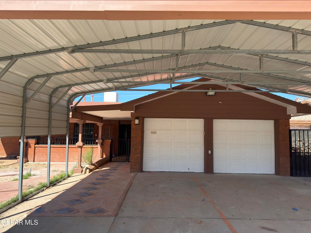 3501 RED SAILS Drive, El Paso, TX 79936