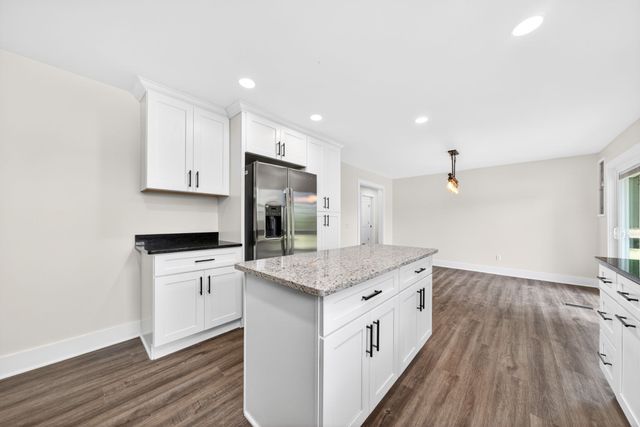4097 Hanging Limb Hwy, Monterey, TN 38574