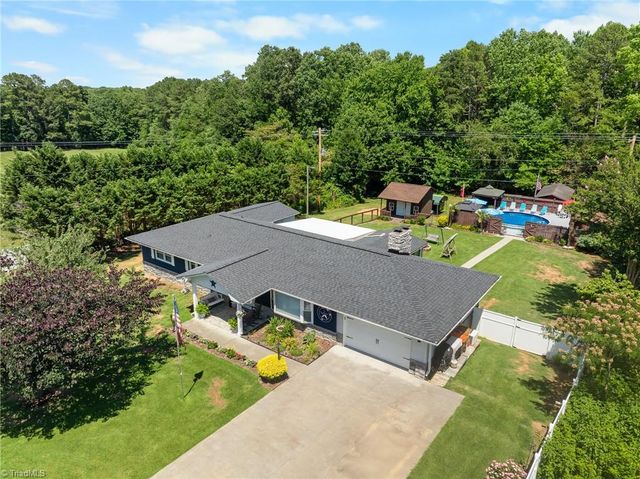 478 Leonard Berrier Road, Lexington, NC 27295