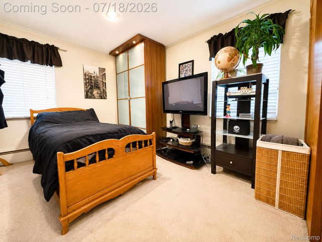 11695 McDougall Street, Hamtramck, MI 48212