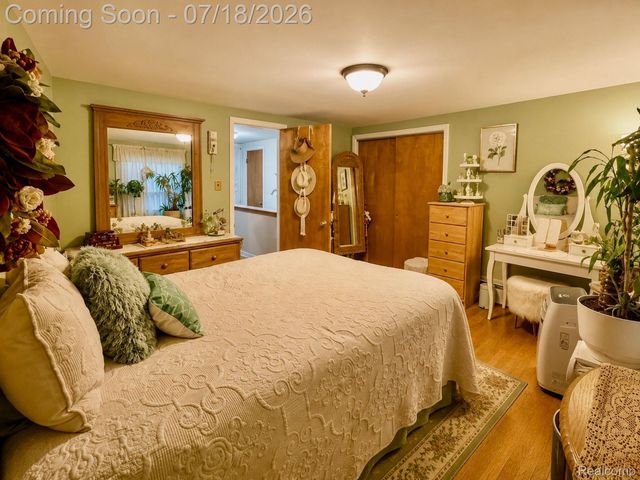 11695 McDougall Street, Hamtramck, MI 48212