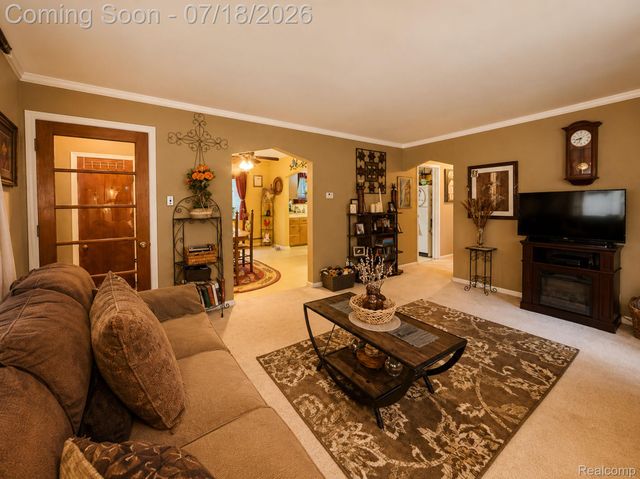 11695 McDougall Street, Hamtramck, MI 48212
