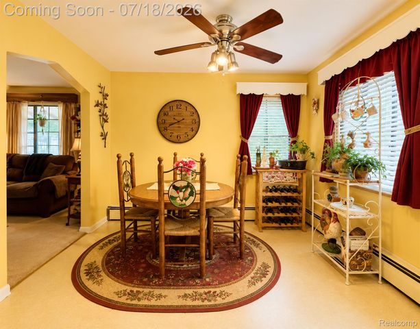 11695 McDougall Street, Hamtramck, MI 48212