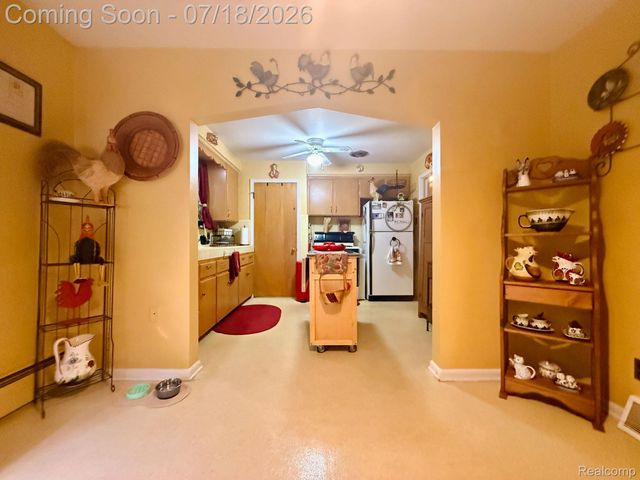 11695 McDougall Street, Hamtramck, MI 48212