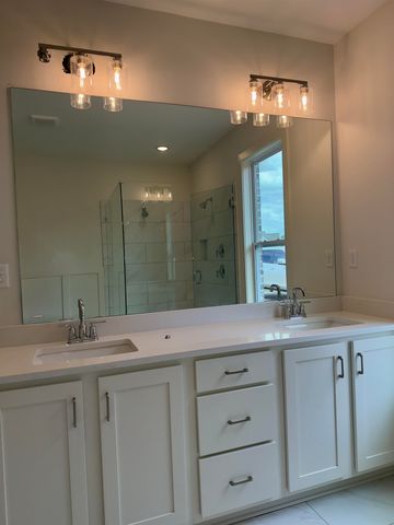 5555 HEATHER OAK DR, Arlington, TN 38002