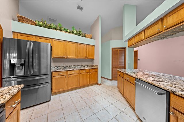 1860 MUSTANG COURT, St Cloud, FL 34771