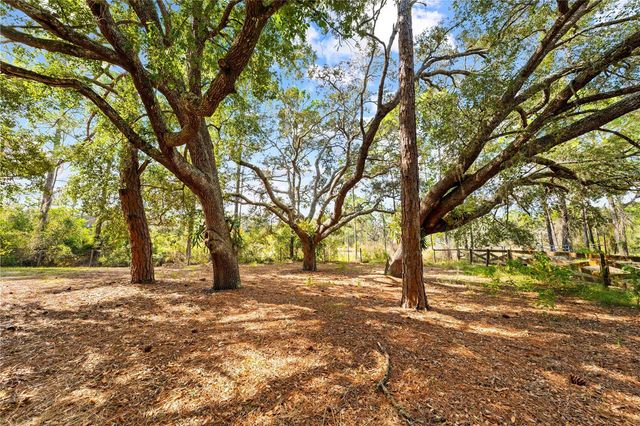 1860 MUSTANG COURT, St Cloud, FL 34771