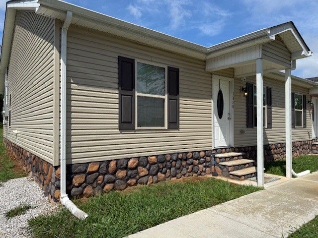 1316 Old Cowan Rd, Winchester, TN 37398