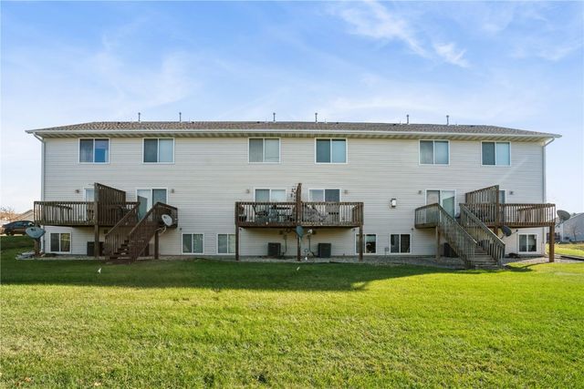 3620 Banar Drive SW E, Cedar Rapids, IA 52404