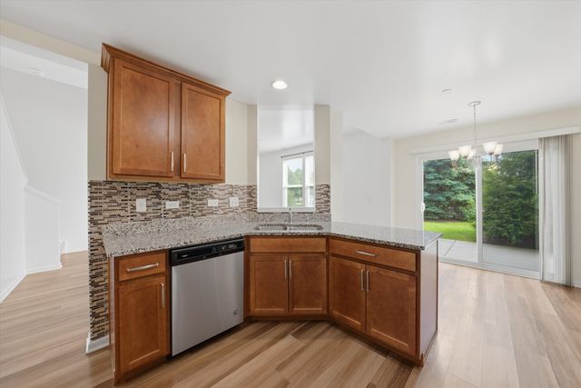 1492 Orchid Street, Yorkville, IL 60560