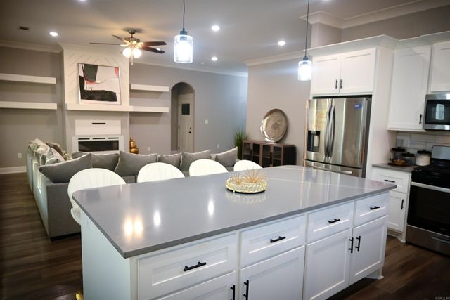 9117 Johnson Drive, Sherwood, AR 72120