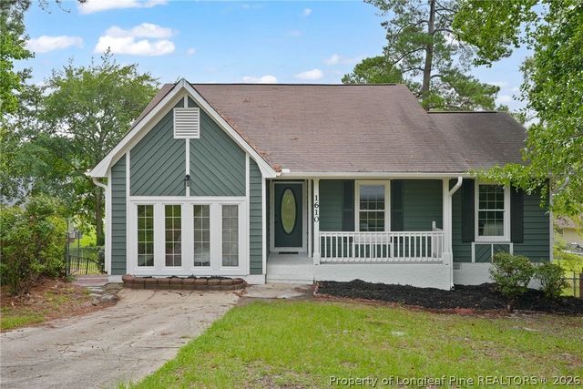 1610 Irwin Circle, Fayetteville, NC 28303