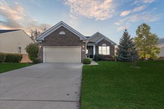 9525 Pine Valley Drive, Grand Blanc, MI 48439