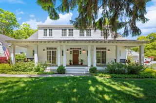 47118 Oak Avenue, Grand Beach Vllg, MI 49117