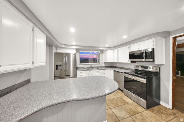 374 W LAKEVIEW RD, Lindon, UT 84042