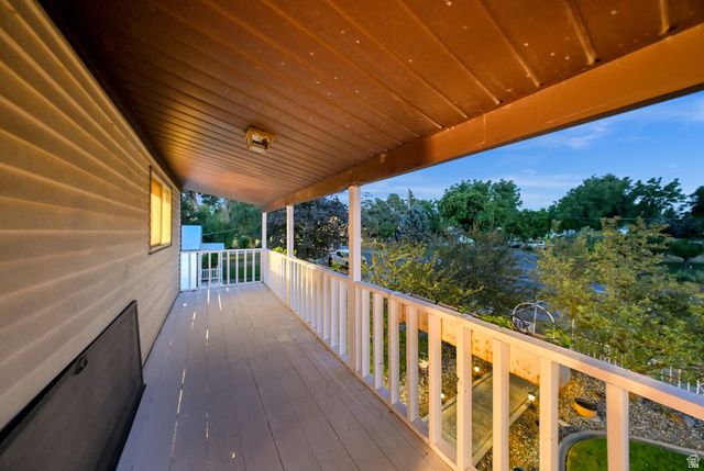 374 W LAKEVIEW RD, Lindon, UT 84042