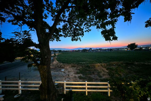 374 W LAKEVIEW RD, Lindon, UT 84042