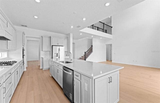 6926 GILLY SHADOW STREET, Wesley Chapel, FL 33545