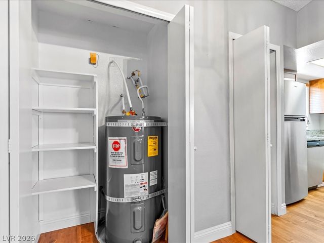 5861 Medallion Drive 202, Las Vegas, NV 89122