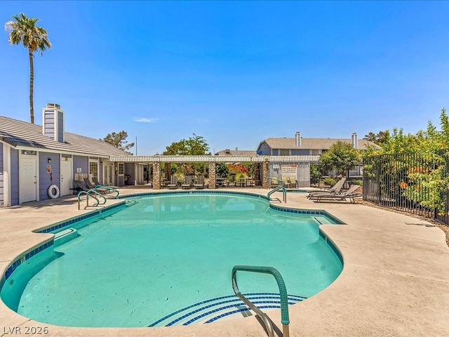 5861 Medallion Drive 202, Las Vegas, NV 89122