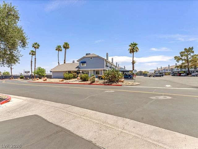 5861 Medallion Drive 202, Las Vegas, NV 89122